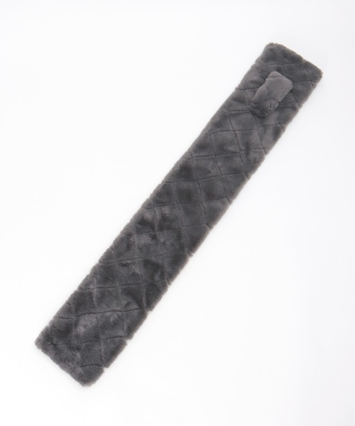 ikka(イッカ)の「【メディア紹介商品】エコファーキルト差し込みマフラー(マフラー・レディース・ベージュ/ダークグレー/チャコールグレー・FREE)」の5枚目の写真