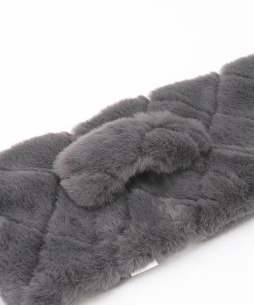 ikka(イッカ)の「【メディア紹介商品】エコファーキルト差し込みマフラー(マフラー・レディース・ベージュ/ダークグレー/チャコールグレー・FREE)」の7枚目の写真