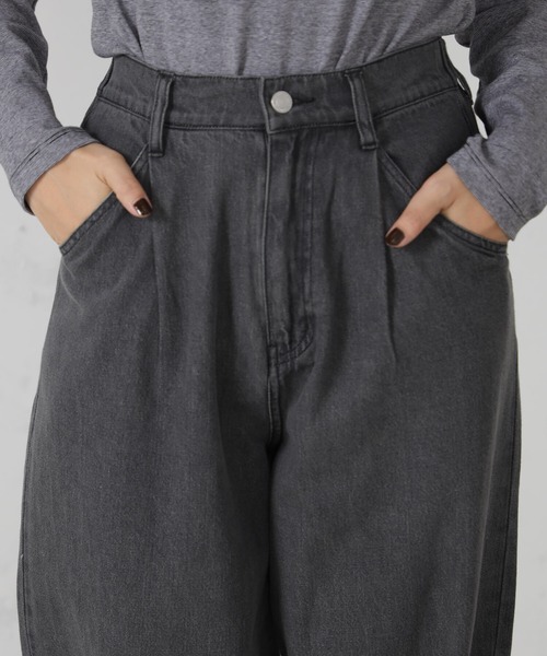 FOUND GOOD(ファウンドグッド)の「EASYタックデニムワイドP(デニムパンツ・レディース・グレー系8/ブルー系5/ネイビー・L/M/S)」の5枚目の写真
