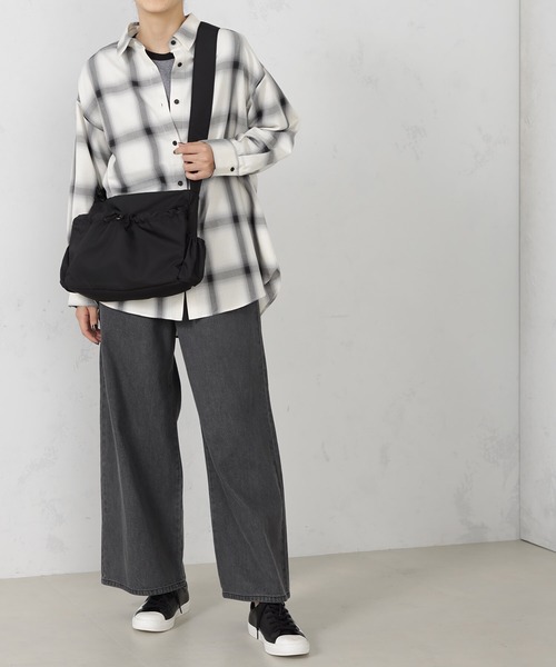 FOUND GOOD(ファウンドグッド)の「EASYタックデニムワイドP(デニムパンツ・レディース・グレー系8/ブルー系5/ネイビー・L/M/S)」の7枚目の写真