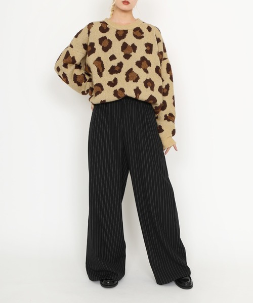 PUNYUS（プニュズ）の「ピンストライプタックワイドパンツ（その他パンツ・レディース・ブラック系その他/グレー系その他・1/2/3/4）」の18枚目の写真