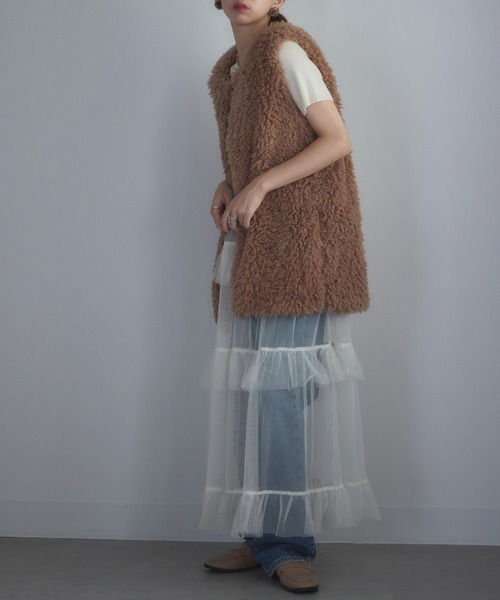 MAISON BREEZE reveur(メゾンブリーズレヴール)の「【MAISON BREEZE reveur】再入荷!プードルボア ミドル丈ベスト 31999M332 XNN(ベスト・レディース・ブラウン/グレイッシュベージュ/オフホワイト/グレー/ブラック・FREE)」の9枚目の写真