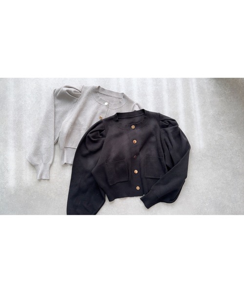 &. NOSTALGIA（アンドドットノスタルジア）の「【ZOZO限定】タックニットカーディガン（カーディガン/ボレロ・レディース・ブラック/グレー・M）」の3枚目の写真