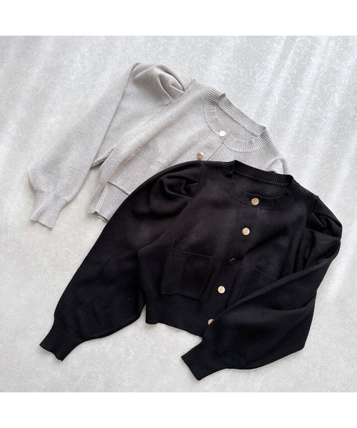 &. NOSTALGIA（アンドドットノスタルジア）の「【ZOZO限定】タックニットカーディガン（カーディガン/ボレロ・レディース・ブラック/グレー・M）」の4枚目の写真