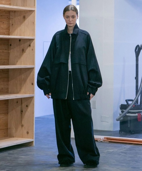 my beautiful landlet（マイビューティフルランドレット）の「【my beautiful landlet】STRETCH GABARRE THREE LINE BIG BLOUSON（ブルゾン・メンズ・ブラック/ベージュ/ネイビー/ブラウン・0/1）」の16枚目の写真