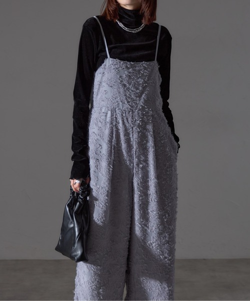 each（イーチ）の「フラワーフリンジジャガードキャミワイドサロペ（サロペット/オーバーオール・レディース・グレー/アイボリー・FREE）」の2枚目の写真