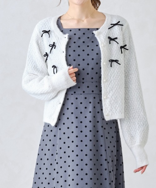 MISCH MASCH(ミッシュマッシュ)の「ふわふわリボンカーディガン/MM448403(ニット/セーター・レディース・グレー/ブラック/ホワイト・フリ-)」の2枚目の写真