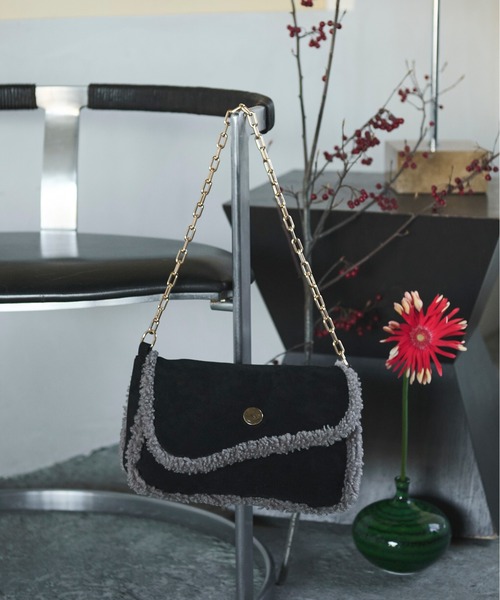 loin nuit(ロワンニュイ)の「boa hand bag / ボアハンドバッグ(ハンドバッグ・レディース・ブラウン/ブラック・FREE)」の19枚目の写真