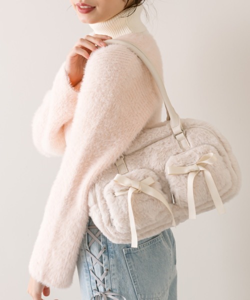 OLIVE des OLIVE（オリーブデオリーブ）の「リボンポケット付きファーボストン（ショルダーバッグ・レディース・サックスブルー/アイボリー/ダークブラウン・FREE）」の5枚目の写真