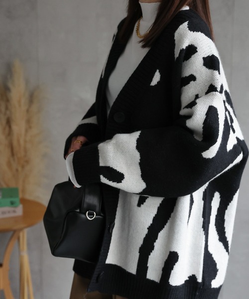 CREARE -LINO-（クレアーレリノ）の「〈ユニセックス商品〉ビックシルエット ニュアンスニットカーディガン（カーディガン/ボレロ・メンズ・グレー/ブラック・FREE）」の14枚目の写真