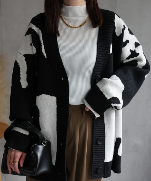 CREARE -LINO-（クレアーレリノ）の「〈ユニセックス商品〉ビックシルエット ニュアンスニットカーディガン（カーディガン/ボレロ・メンズ・グレー/ブラック・FREE）」の5枚目の写真