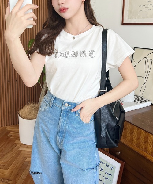 moment+(モーメントプラス)の「ラインストーンロゴ半袖Tシャツ(Tシャツ/カットソー・レディース・ピンク/ブルー/チャコールグレー/オフホワイト・M/L)」の9枚目の写真