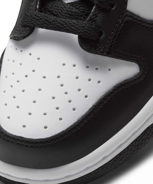 NIKE（ナイキ）の「ナイキ ダンク LOW ジュニアシューズ / Nike Dunk Low Big Kids' Shoes CW1590-100 White（スニーカー・キッズ・ホワイト系その他2・22.5/23/23.5/24/24.5/25）」の8枚目の写真