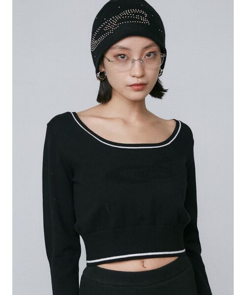 EMODA（エモダ）の「ラウンドロゴコンパクトニット（ニット/セーター・レディース・ホワイト/レッド/ブラック/グレー・FREE）」の3枚目の写真