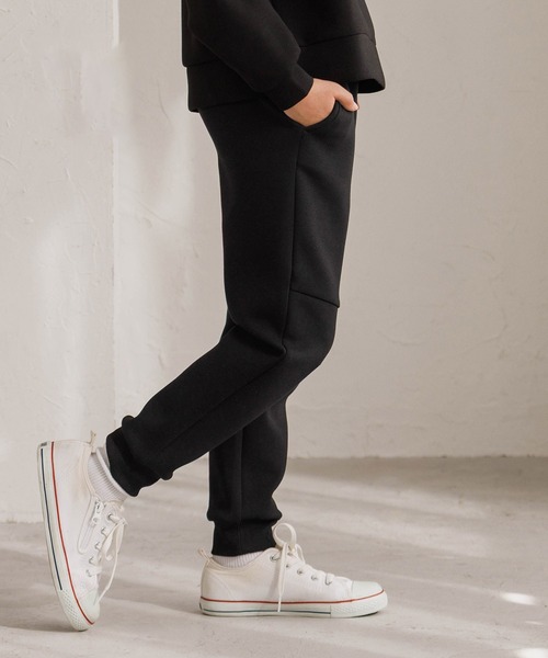 coca(coca)(コカ)の「キッズ ソフトスウェット前切替ジョガーパンツ(スウェットパンツ・キッズ・ブラック/ライトグレー/ネイビー/カーキ・140/130/150/120)」の1枚目の写真