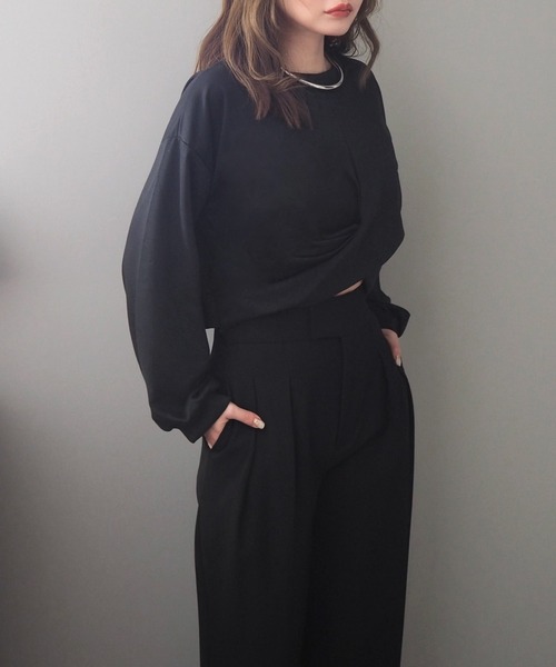 LAULEN(ローレン)の「twist short pullover /ツイスト ショート プルオーバー(スウェット・レディース・ホワイト/グレー/ブラック・FREE)」の1枚目の写真