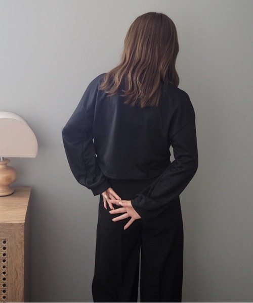 LAULEN(ローレン)の「twist short pullover /ツイスト ショート プルオーバー(スウェット・レディース・ホワイト/グレー/ブラック・FREE)」の10枚目の写真