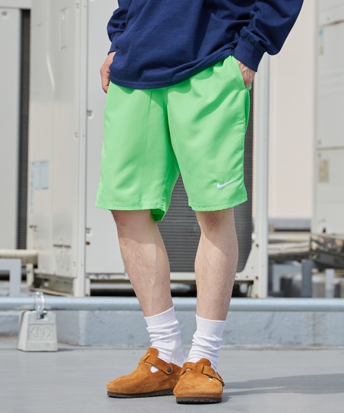 NIKE(ナイキ)の「NIKE/ナイキ ヒーロースタイル9ボレーショーツ ショートパンツ 水陸両用 水着 海パン 秋 秋服 2026年秋冬(その他パンツ・メンズ・ダークグリーン/ベージュ/グレー/ゴールド/ネイビー/ブラック/ピンク/ロイヤルブルー/レッド/バイオレット/グリーン・XL/L/M/S)」の5枚目の写真