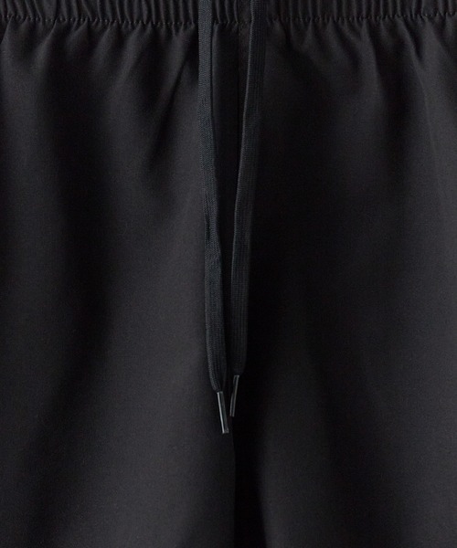 NIKE(ナイキ)の「NIKE/ナイキ ヒーロースタイル9ボレーショーツ ショートパンツ 水陸両用 水着 海パン 秋 秋服 2026年秋冬(その他パンツ・メンズ・ダークグリーン/ベージュ/グレー/ゴールド/ネイビー/ブラック/ピンク/ロイヤルブルー/レッド/バイオレット/グリーン・XL/L/M/S)」の18枚目の写真