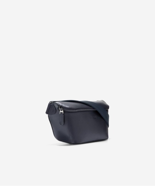 COLE HAAN(コールハーン)の「アメリカンクラシックススリング mens(ボディバッグ/ウエストポーチ・メンズ・ネイビー・OSFA)」の7枚目の写真