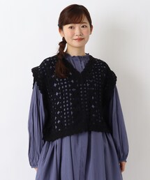 透かし柄 サイドスリットベスト