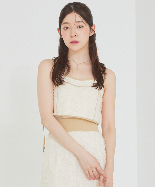 SELFIST(セルフィスト)の「【Can Cam掲載】【セットアップ対応】パイピングジャガードビスチェ 夏服 レイヤード オールシーズン(シャツ/ブラウス・レディース・ブラック/アイボリー・フリー)」の19枚目の写真