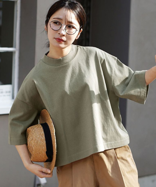 zootie(ズーティー)の「汗しみない クロップドTシャツ(Tシャツ/カットソー・レディース・ダークカーキ/カーキ系/ベージュ系/ネイビー/ラベンダー/モカ/アイボリー/レッド系/イエロー系その他/ブラック/杢グレー/グレイッシュブルー/オフホワイト・フリー)」の15枚目の写真