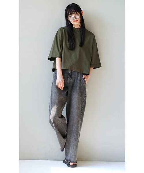 zootie(ズーティー)の「汗しみない クロップドTシャツ(Tシャツ/カットソー・レディース・ダークカーキ/カーキ系/ベージュ系/ネイビー/ラベンダー/モカ/アイボリー/レッド系/イエロー系その他/ブラック/杢グレー/グレイッシュブルー/オフホワイト・フリー)」の20枚目の写真