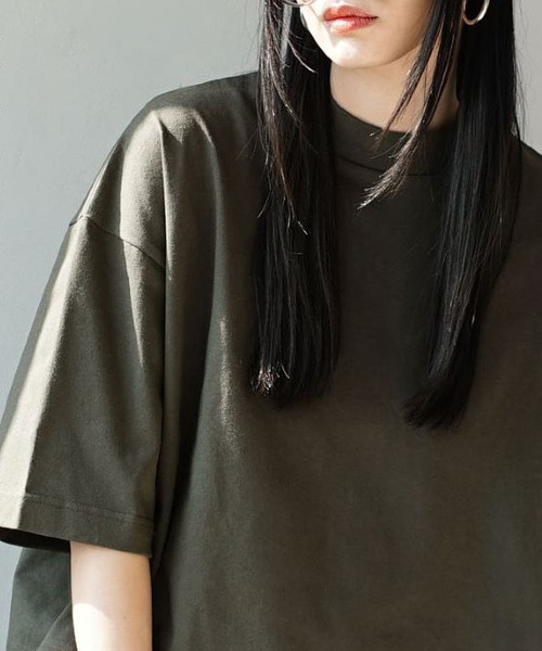 zootie(ズーティー)の「汗しみない クロップドTシャツ(Tシャツ/カットソー・レディース・ダークカーキ/カーキ系/ベージュ系/ネイビー/ラベンダー/モカ/アイボリー/レッド系/イエロー系その他/ブラック/杢グレー/グレイッシュブルー/オフホワイト・フリー)」の21枚目の写真