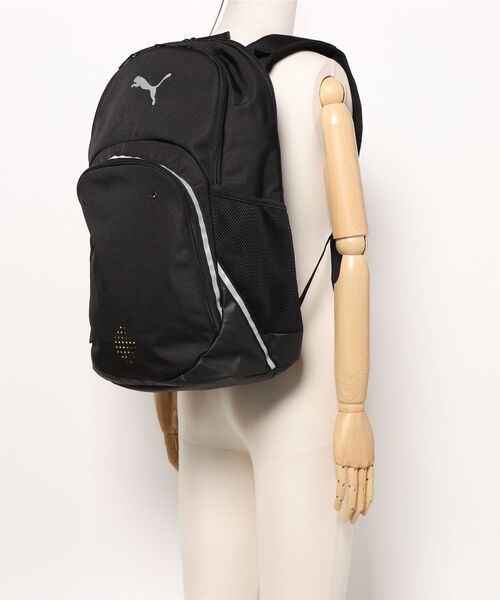 PUMA(プーマ)の「PUMA プーマ ユニセックス サッカー チームファイナル バックパック II 35L(バックパック/リュック・メンズ・ブラック系その他2・フリー)」の4枚目の写真
