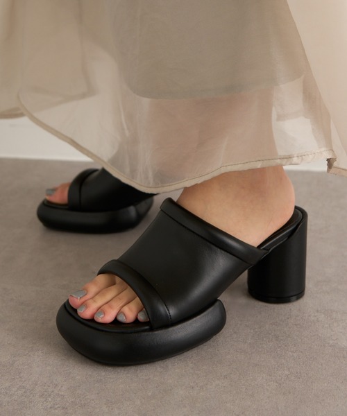 ALM.(アルム)の「【ALM.】CIELO LEATHER SANDALS(サンダル・レディース・ブラック/マルーン/アイボリー・36/38/37)」の2枚目の写真