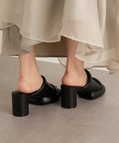 ALM.(アルム)の「【ALM.】CIELO LEATHER SANDALS(サンダル・レディース・ブラック/マルーン/アイボリー・36/38/37)」の11枚目の写真