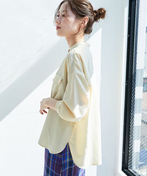 le.coeur blanc（ルクールブラン）の「フィブリルサテンダブルポケットシャツ（シャツ/ブラウス・レディース・ネイビー/オフホワイト/イエロー・38）」の8枚目の写真