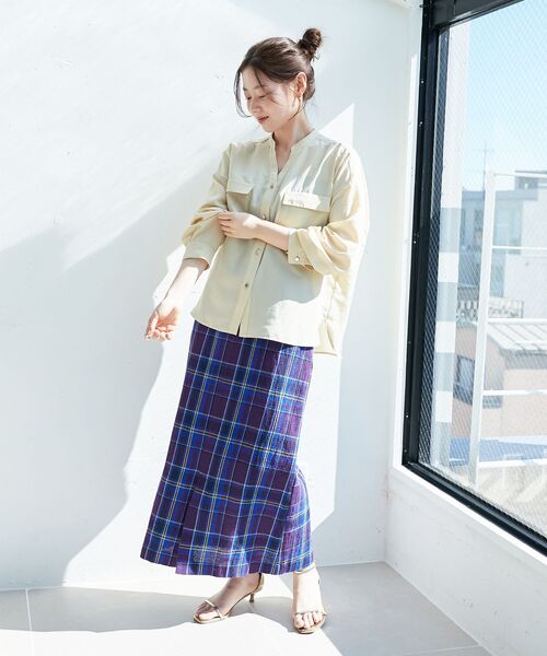 le.coeur blanc（ルクールブラン）の「フィブリルサテンダブルポケットシャツ（シャツ/ブラウス・レディース・ネイビー/オフホワイト/イエロー・38）」の14枚目の写真