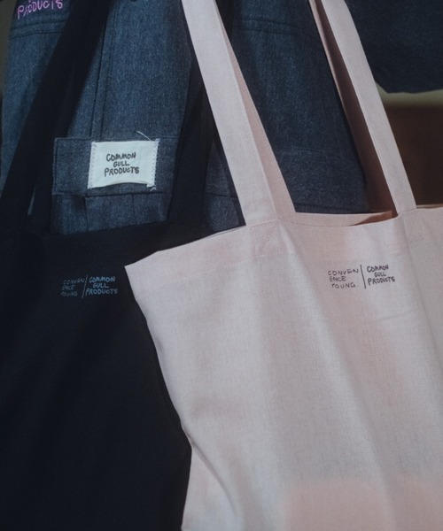 common gull products.(コモンガルプロダクツ)の「CONVENIENCEYOUNG×common gull products. dog and common gull bag(トートバッグ・レディース・ブラック系・フリー)」の7枚目の写真
