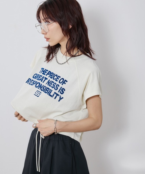 Auntie Rosa Holiday(アンティローザホリデー)の「ラグランクロップドプリントTEE(Tシャツ/カットソー・レディース・ナチュラル/チャコールグレー・FREE)」の6枚目の写真