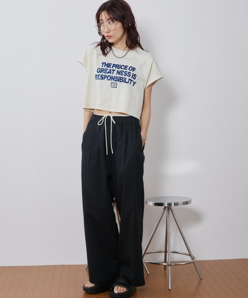 Auntie Rosa Holiday(アンティローザホリデー)の「ラグランクロップドプリントTEE(Tシャツ/カットソー・レディース・ナチュラル/チャコールグレー・FREE)」の7枚目の写真