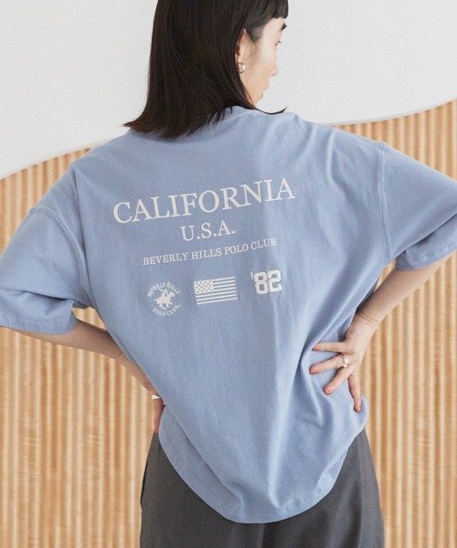 BEVERLY HILLS POLO CLUB(ビバリーヒルズポロクラブ)の「BH.POLO CLUB別注バックプリントTシャツ(Tシャツ/カットソー・レディース・サックスブルー/ブラック/オフホワイト・FREE)」の1枚目の写真