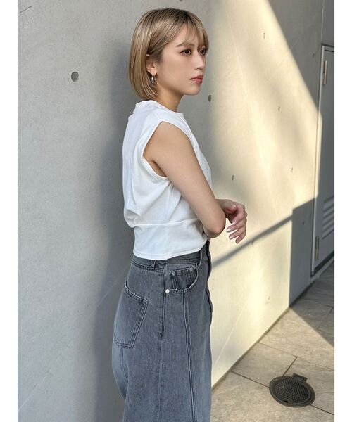 MURUA（ムルーア）の「ウエストタックノースリトップス（Tシャツ/カットソー・レディース・ブルー/イエロー/ブラック/ホワイト・FREE）」の21枚目の写真