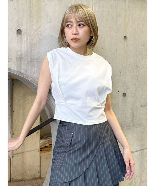 MURUA(ムルーア)の「ウエストタックノースリトップス(Tシャツ/カットソー・レディース・ブルー/イエロー/ブラック/ホワイト・FREE)」の5枚目の写真