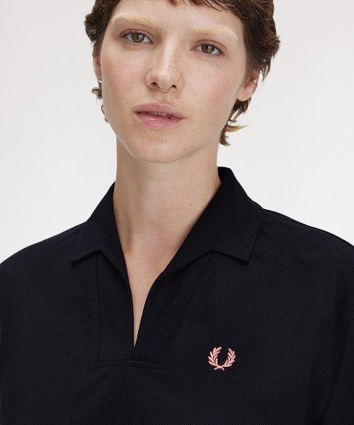 フレッドペリー　プリーツブラウス FRED PERRY（フレッドペリー）の「Woven Mesh Shirt（シャツ
