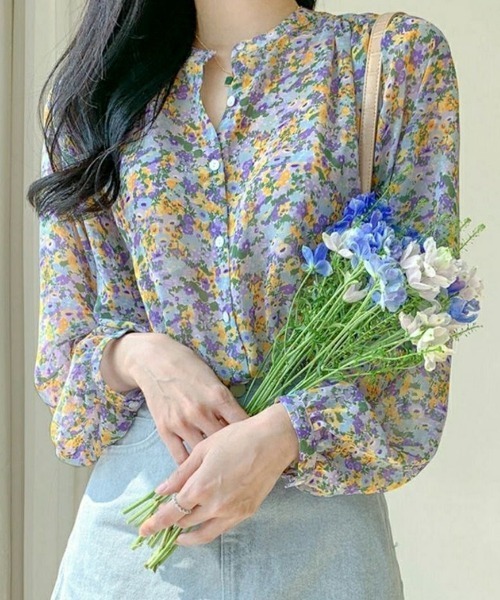 SallyLunn(サリーラン)の「花柄長袖ブラウス(シャツ/ブラウス・レディース・レッド/ブルー・MEDIUM/LARGE)」の2枚目の写真