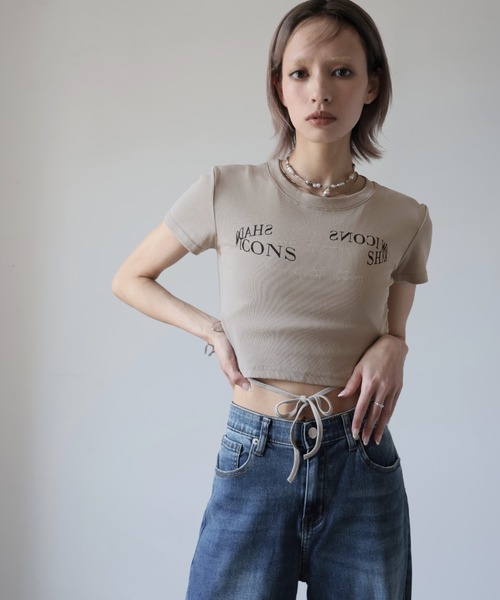 Ulysses(ユリシス)の「サイドシャーリングクロップドTシャツ(Tシャツ/カットソー・レディース・ホワイト/ブラック/ダークグレー/キャメル・F)」の14枚目の写真