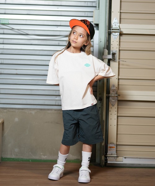 Dickies（ディッキーズ）の「Dickies/ディッキーズ DK MS ｻｰｸﾙﾛｺﾞ PRINT S/S T キッズ Tシャツ 81220200（Tシャツ/カットソー・キッズ・ホワイト/グリーン/ブラック・160cm/150cm/140cm/130cm）」の6枚目の写真