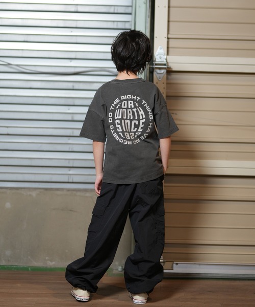Dickies（ディッキーズ）の「Dickies/ディッキーズ DK MS ｻｰｸﾙﾛｺﾞ PRINT S/S T キッズ Tシャツ 81220200（Tシャツ/カットソー・キッズ・ホワイト/グリーン/ブラック・160cm/150cm/140cm/130cm）」の15枚目の写真