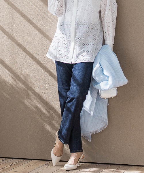 LAUTREAMONT（ロートレアモン）の「【JAPAN BLUE JEANS】テーパードパンツ≪洗濯機で洗える≫（デニムパンツ・レディース・ネイビー/ライトブルー・9号/11号/7号）」の2枚目の写真