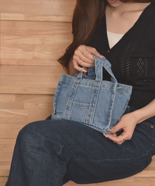 VIBGYOR Women（ヴィブジョー　ウィメン）の「【float】デニム ミニ トートバッグ/ショルダーバッグ【2way】（ショルダーバッグ・レディース・インディゴブルー/ライトブルー・FREE）」の4枚目の写真