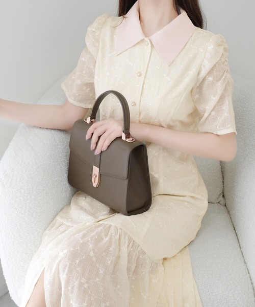 mily bilet（ミウィビレット）の「【mily bilet】おしゃれと高級感の絶妙なバランス。花刺繍ガーゼレトロシャツワンピース（ワンピース・レディース・ネイビー/ブラック/アイボリー・X-LARGE/LARGE/MEDIUM/SMALL）」の9枚目の写真