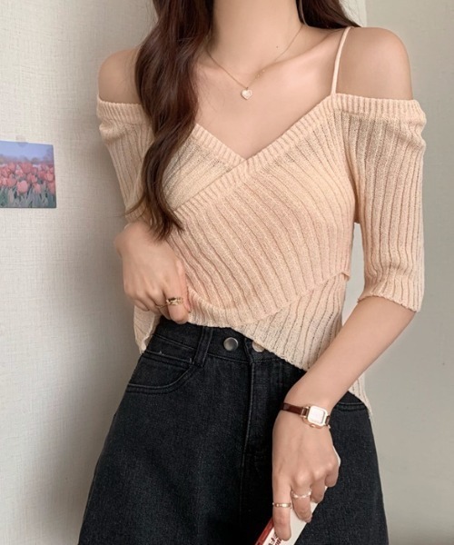 Teem Store(チームストア)の「【春夏新作】カシュクール風ストラップオフショルリブ半袖夏ニット(ニット/セーター・レディース・ホワイト/ブラック/ブルー/ピンク・F)」の15枚目の写真