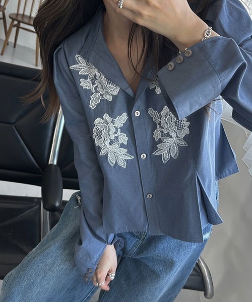 WILLFULLY(ウィルフリー)の「hem tuck motif lace short SH(シャツ/ブラウス・レディース・ベージュ/サックスブルー/インディゴブルー/アイボリー・FREE)」の10枚目の写真